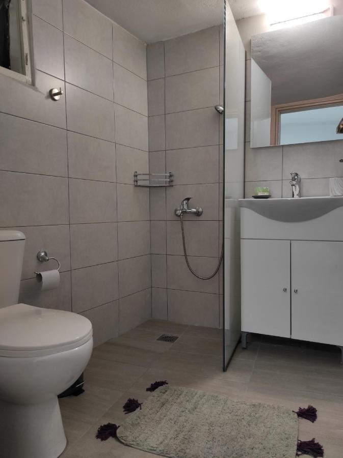 Secret Stories Studio Apartment Heraklion  Bagian luar foto