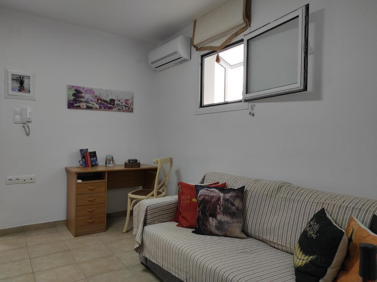 Secret Stories Studio Apartment Heraklion  Bagian luar foto